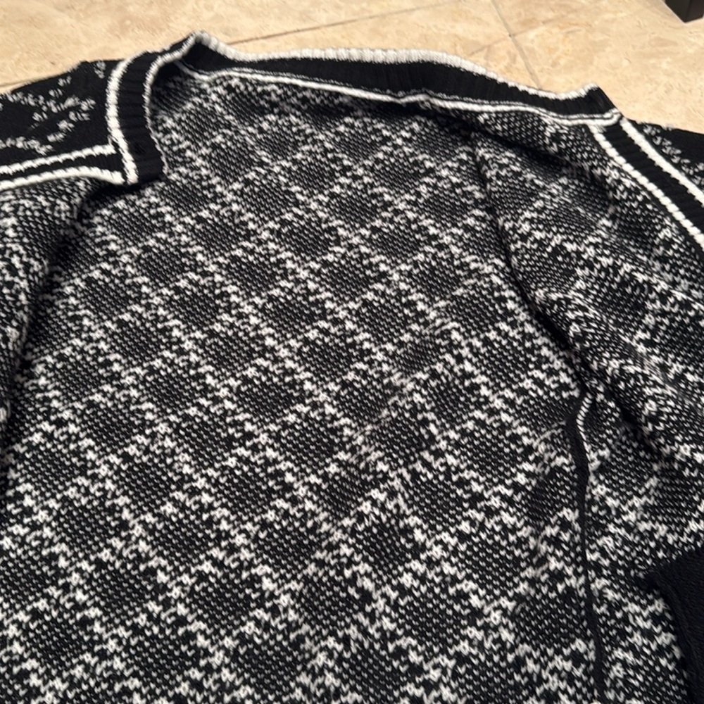Chanel-inspired Cardigan - Picture 5 of 6